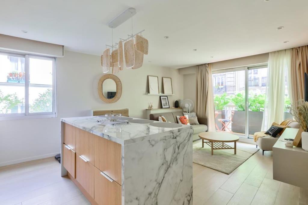 Appartement Superb T2 Avec Balcon 10mn De La Gare Montparnasse *