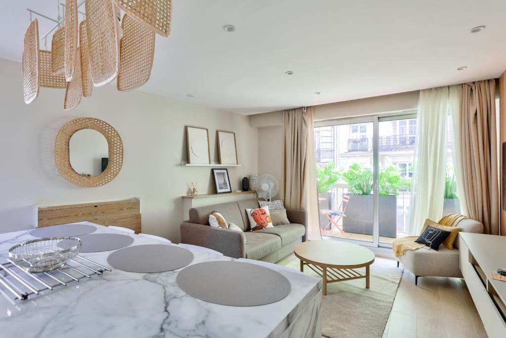 Apartment Superb T2 Avec Balcon 10mn De La Gare Montparnasse Paris